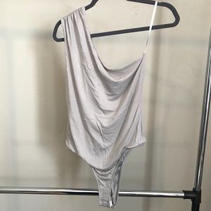Bodysuit, Large Light gray one shoulder